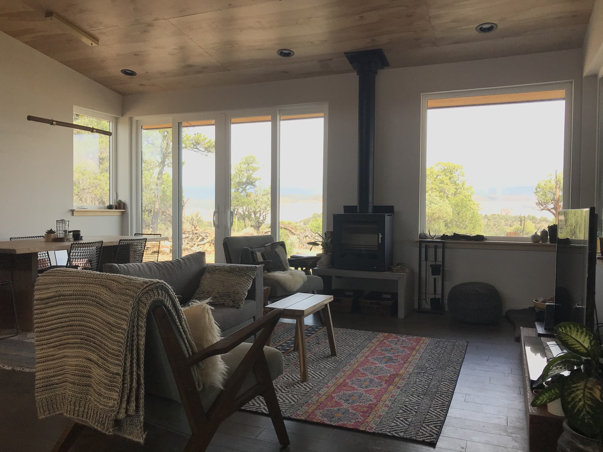 Black Boulder Mesa Living Room