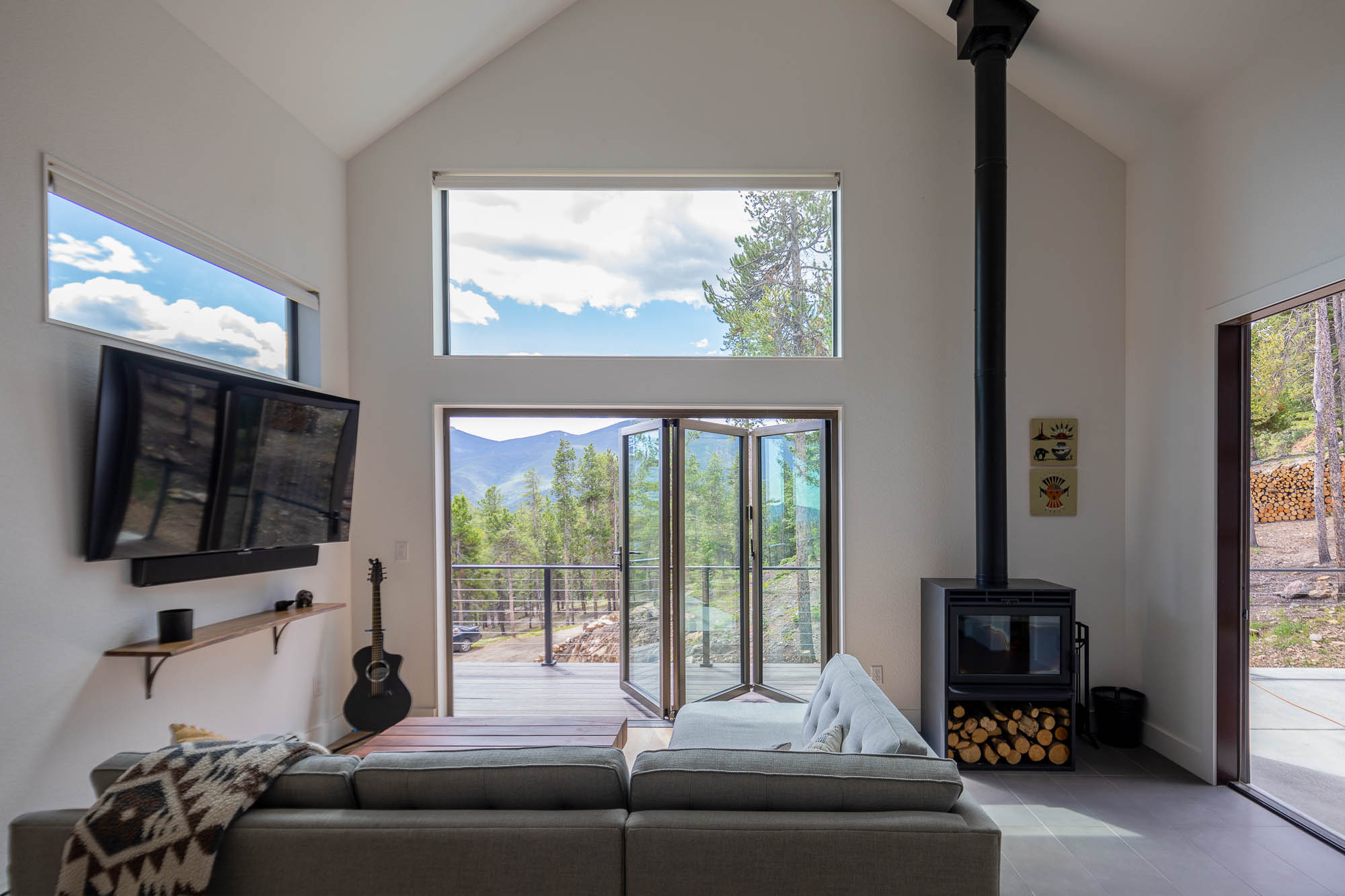 Mountain Goat Lookout Living Room